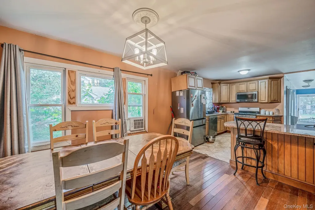 70 Robert Street Patchogue NY 11772
