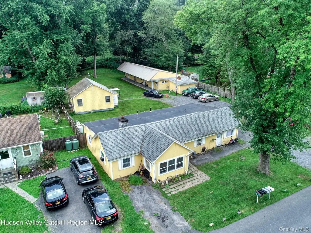 181 Glenerie Boulevard Lake Katrine NY 12477