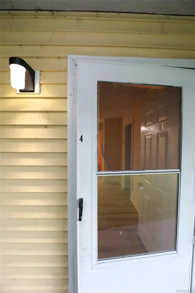 181 Glenerie Boulevard Lake Katrine NY 12477