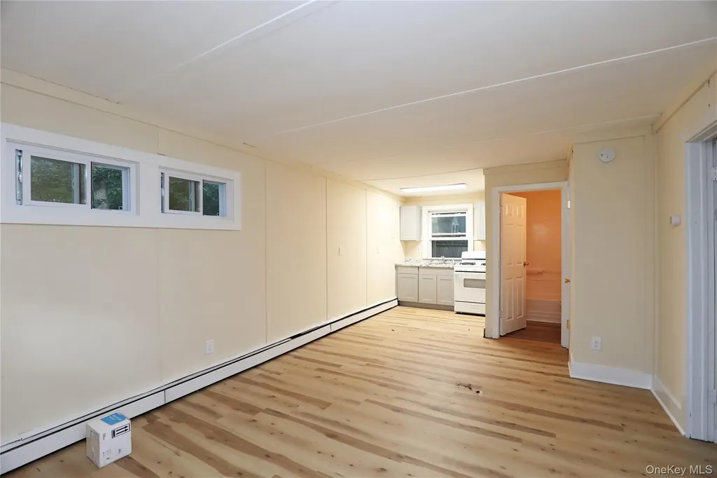 181 Glenerie Boulevard Lake Katrine NY 12477