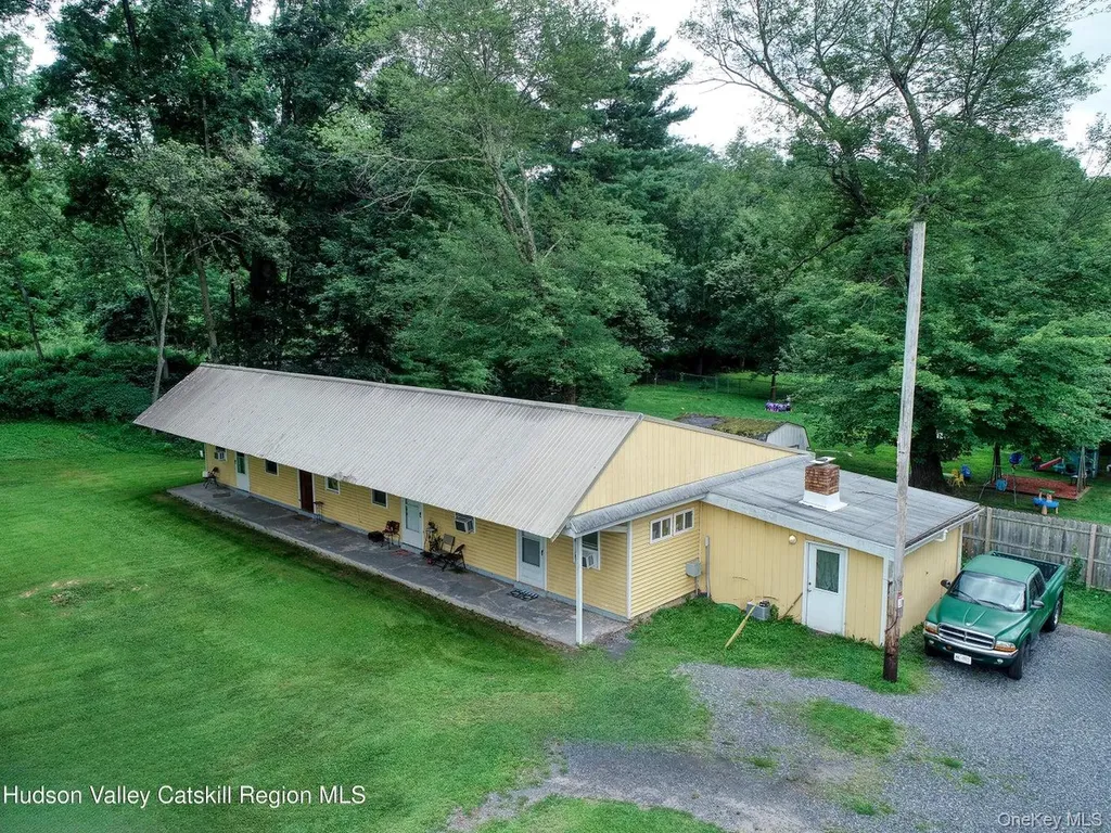 181 Glenerie Boulevard Lake Katrine NY 12477