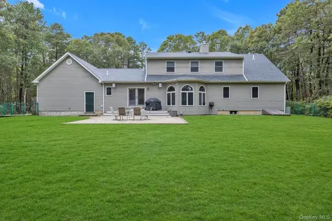 501 Wading River Road Manorville NY 11949