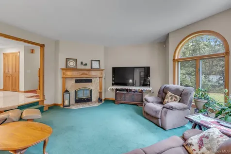 501 Wading River Road Manorville NY 11949