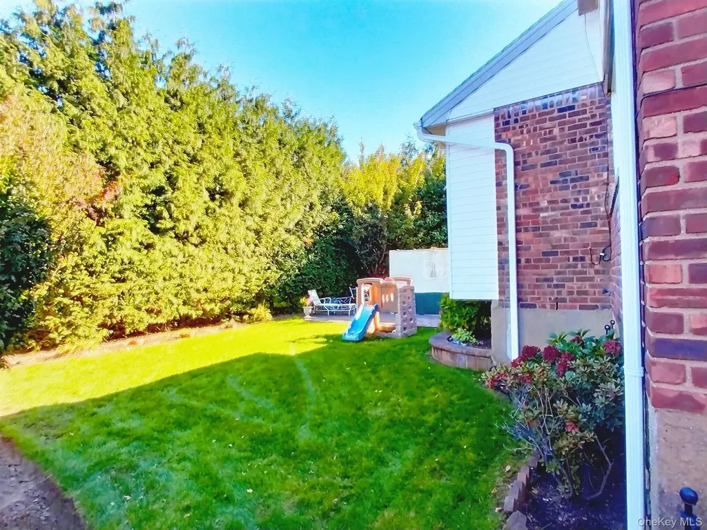 3391 Fairway Road Oceanside NY 11572