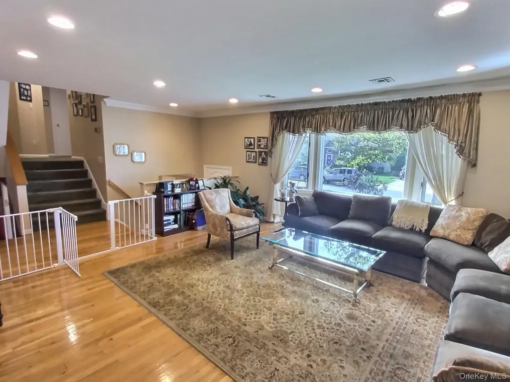 3391 Fairway Road Oceanside NY 11572