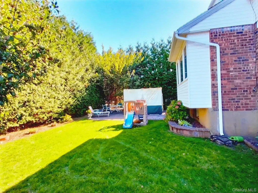 3391 Fairway Road Oceanside NY 11572