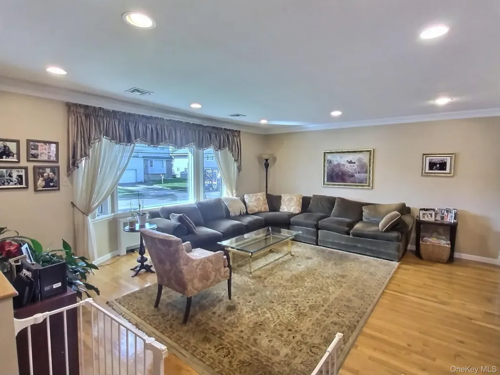 3391 Fairway Road Oceanside NY 11572