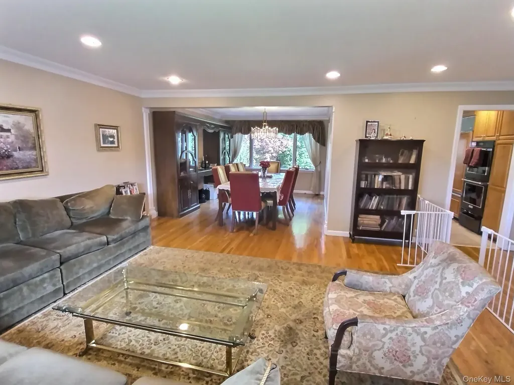 3391 Fairway Road Oceanside NY 11572