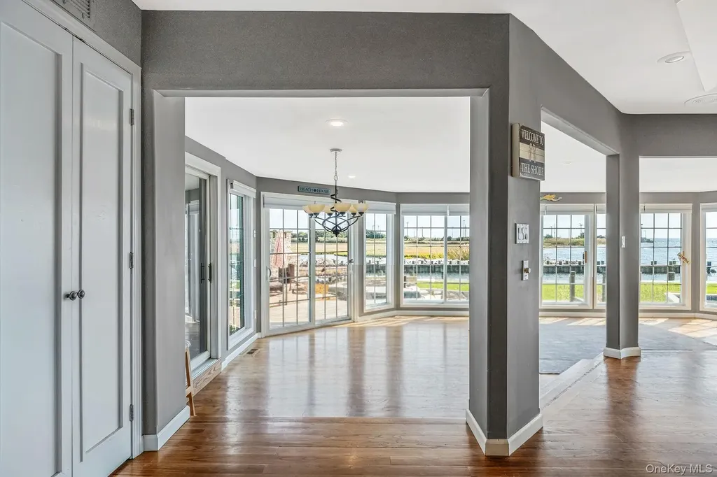 175 The Helm East Islip NY 11730