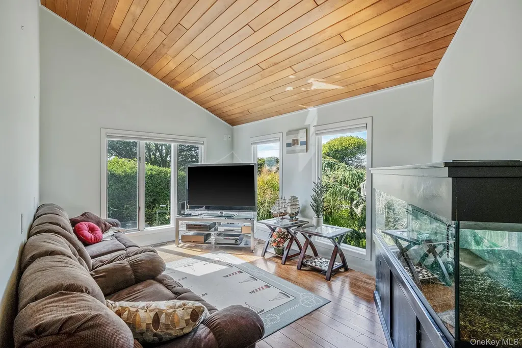 175 The Helm East Islip NY 11730