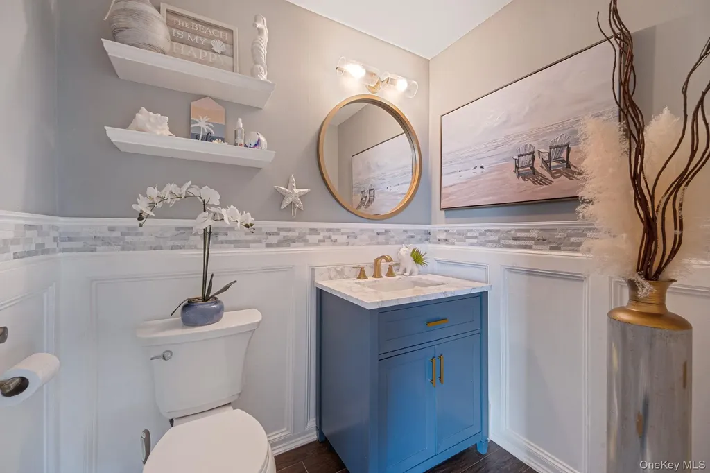 175 The Helm East Islip NY 11730