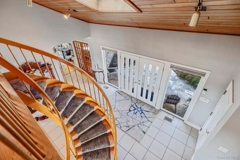 175 The Helm East Islip NY 11730