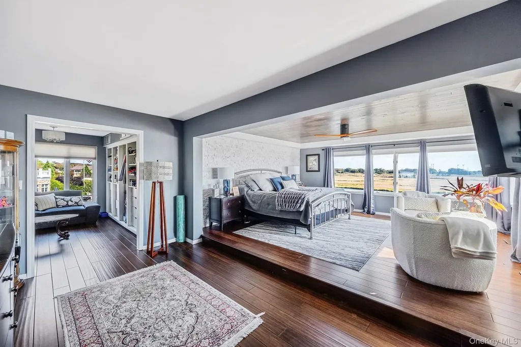 175 The Helm East Islip NY 11730