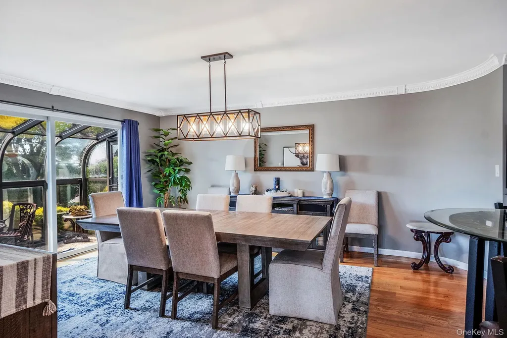 175 The Helm East Islip NY 11730