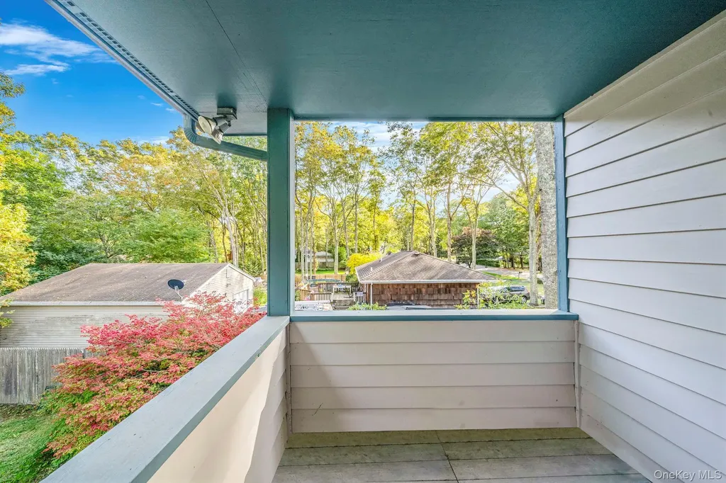 484 Brookhaven Avenue Riverhead NY 11901