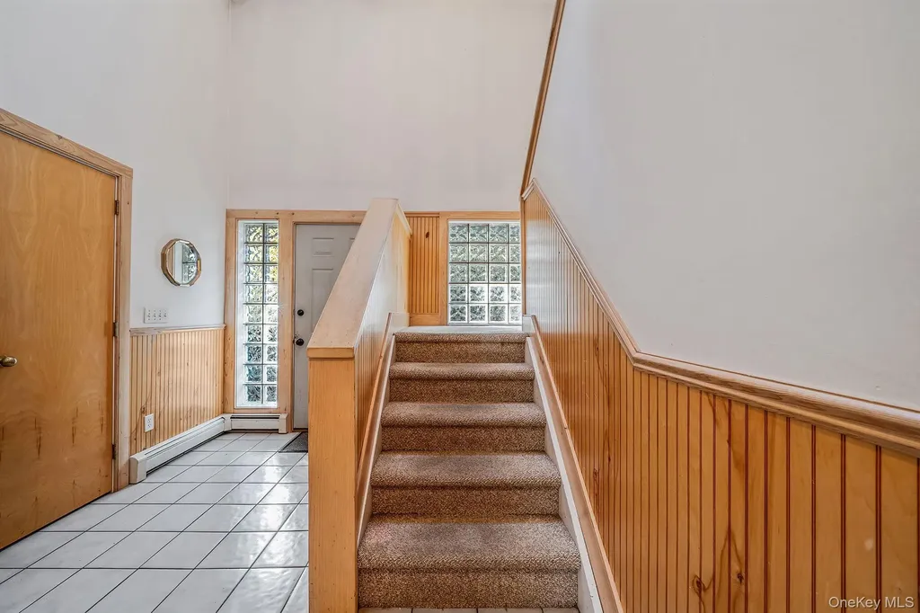 484 Brookhaven Avenue Riverhead NY 11901