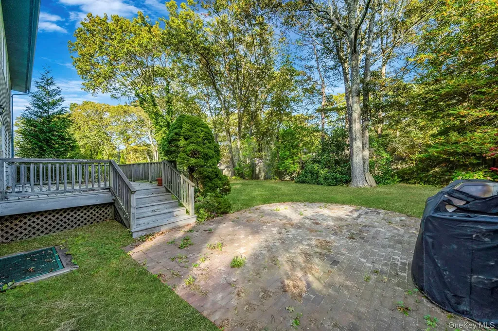 484 Brookhaven Avenue Riverhead NY 11901