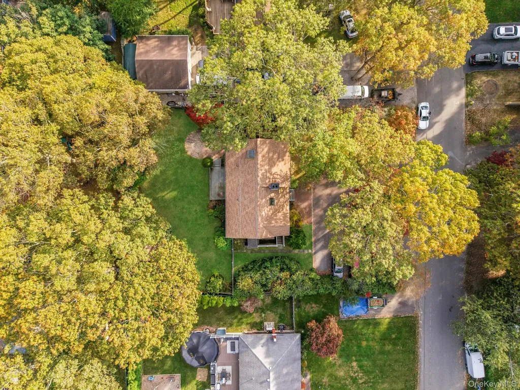 484 Brookhaven Avenue Riverhead NY 11901