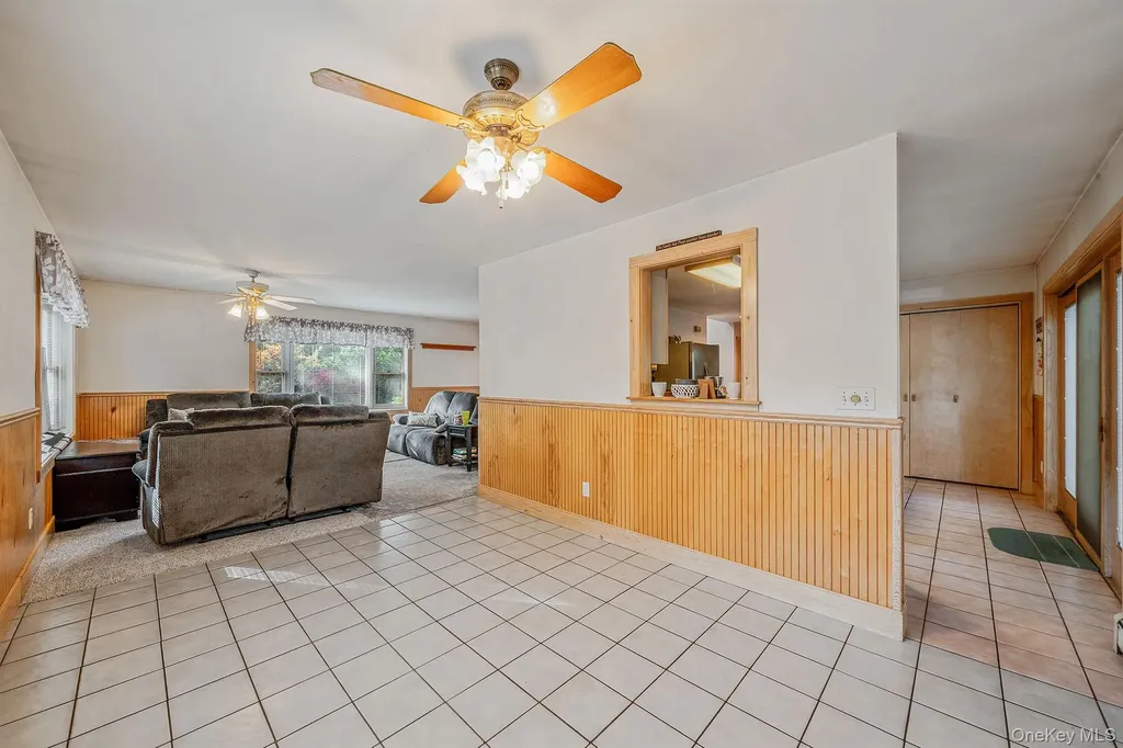 484 Brookhaven Avenue Riverhead NY 11901