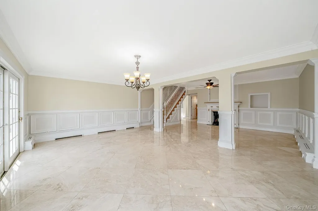 37 Chickadee Lane Levittown NY 11756