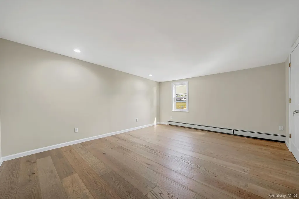 37 Chickadee Lane Levittown NY 11756