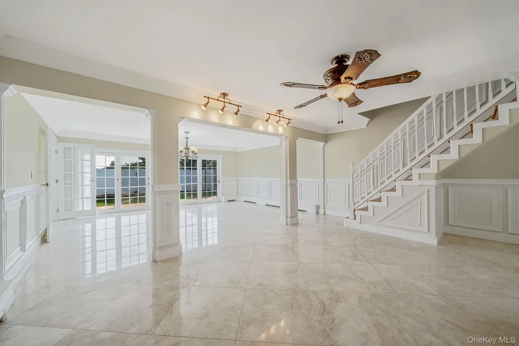 37 Chickadee Lane Levittown NY 11756