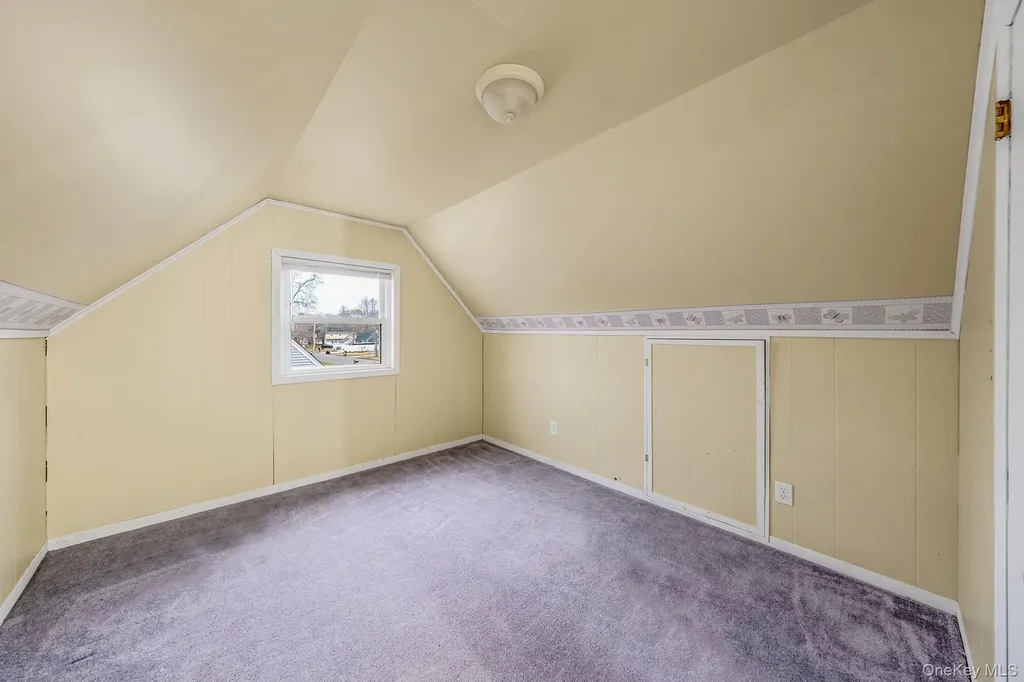 11 Dianne Avenue Centereach NY 11720
