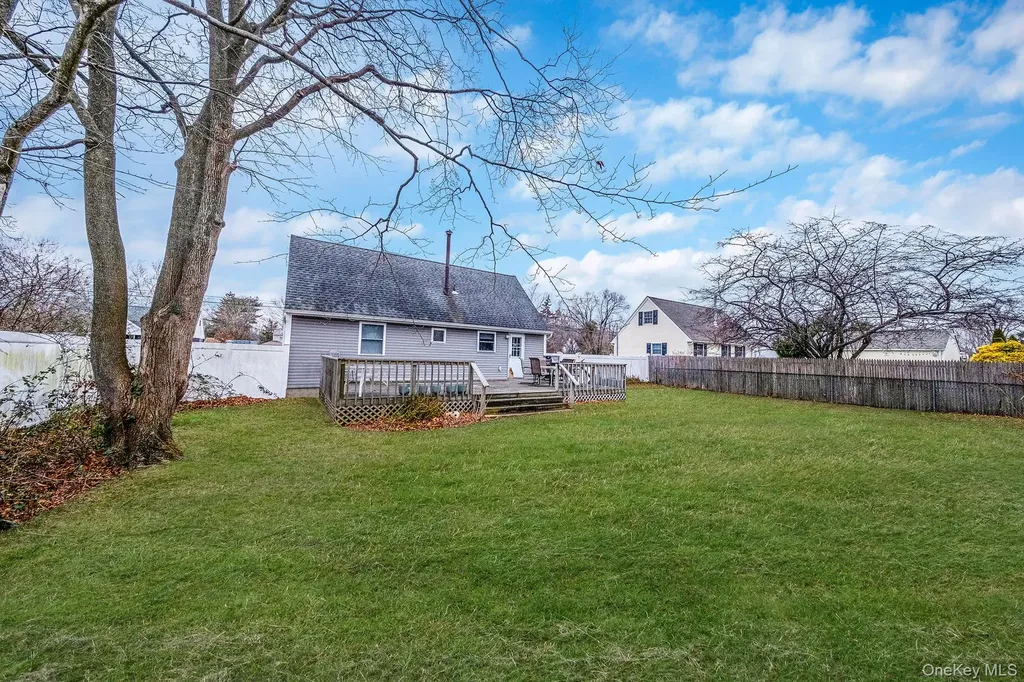 11 Dianne Avenue Centereach NY 11720