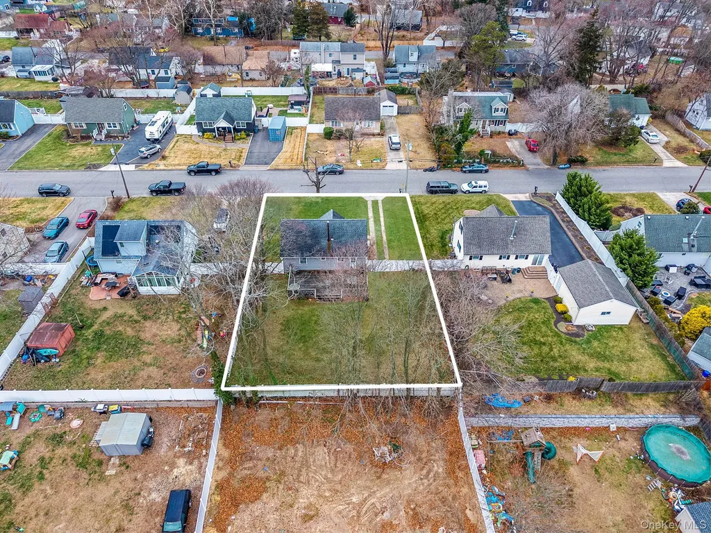 11 Dianne Avenue Centereach NY 11720