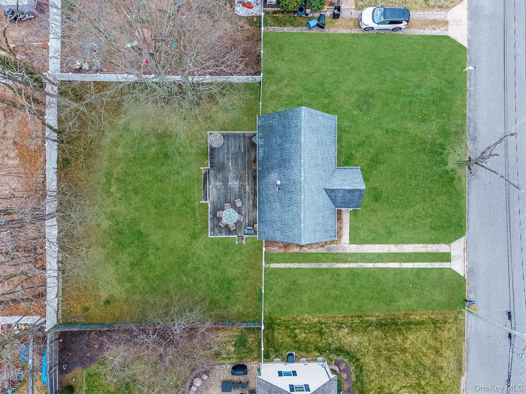 11 Dianne Avenue Centereach NY 11720
