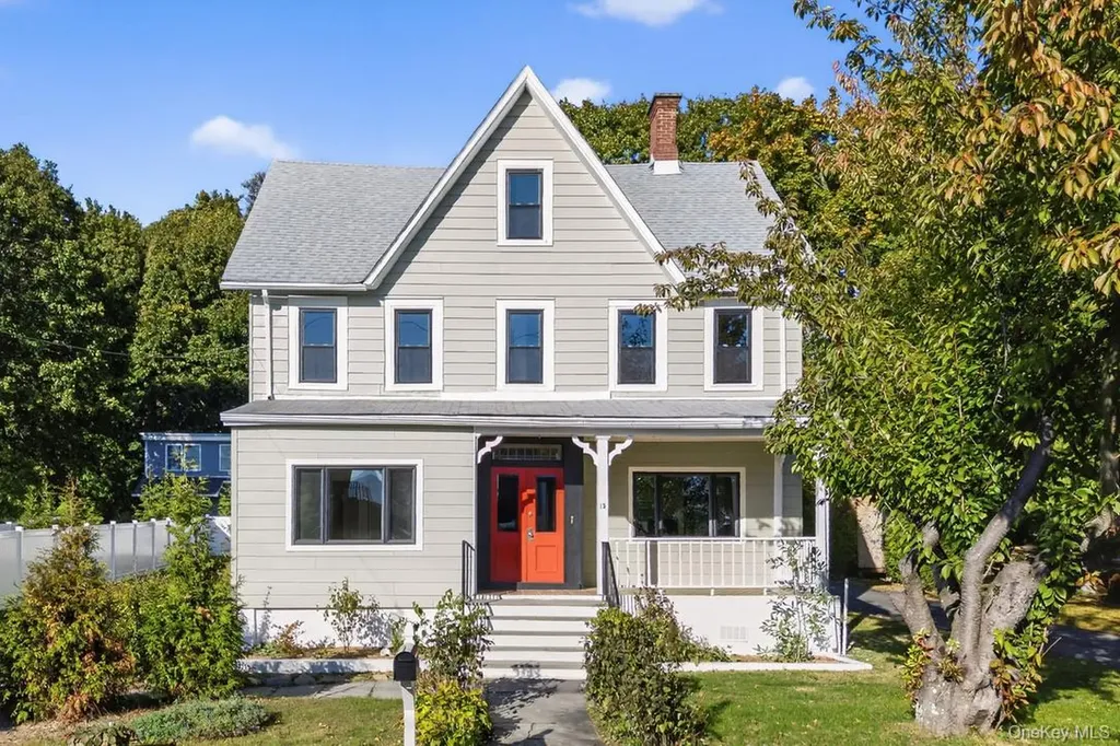 15 Paye Avenue Beacon NY 12508