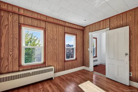 15 Paye Avenue Beacon NY 12508