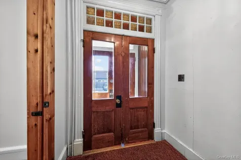 15 Paye Avenue Beacon NY 12508