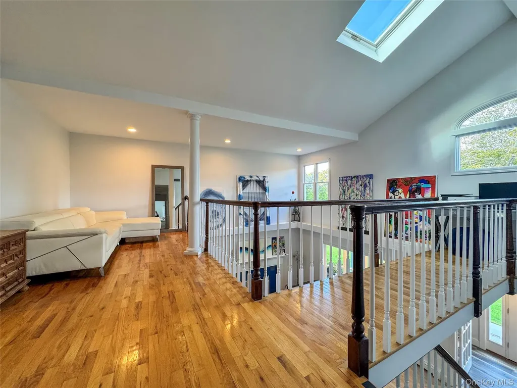 137 South Road Westhampton NY 11977
