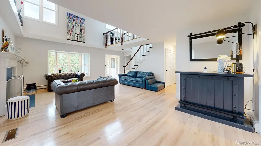 137 South Road Westhampton NY 11977
