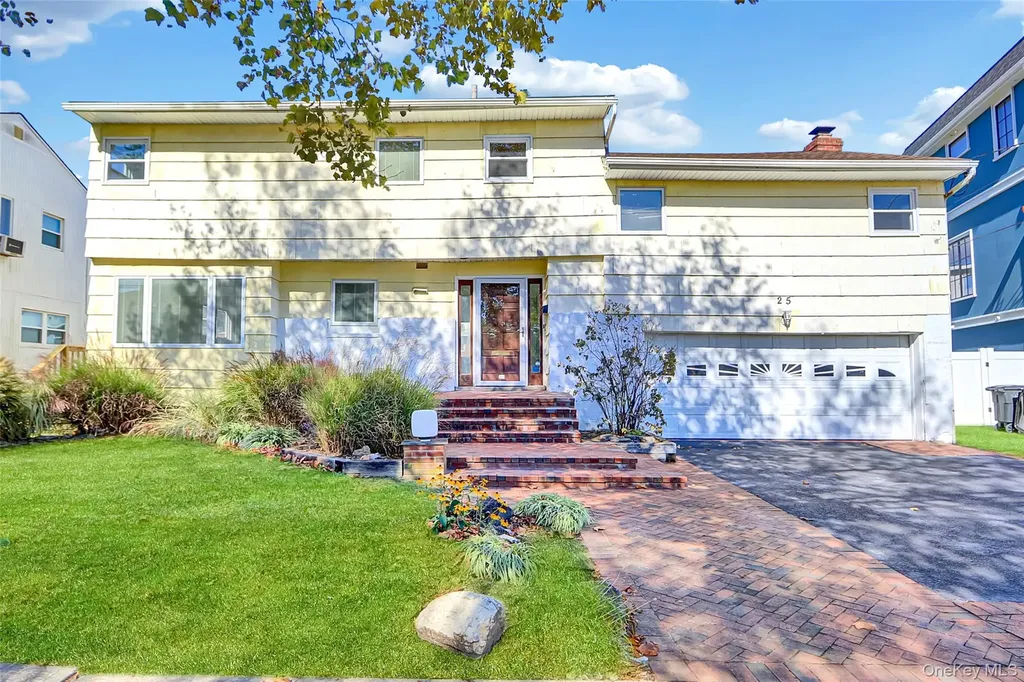 25 Park Circle Cedarhurst NY 11516