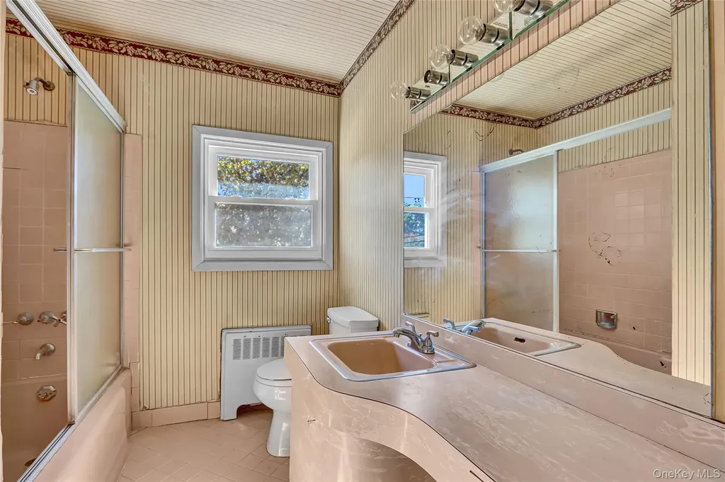25 Park Circle Cedarhurst NY 11516