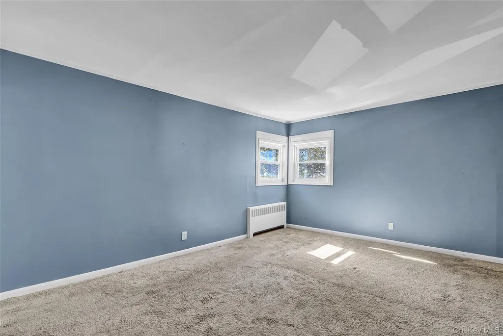 25 Park Circle Cedarhurst NY 11516