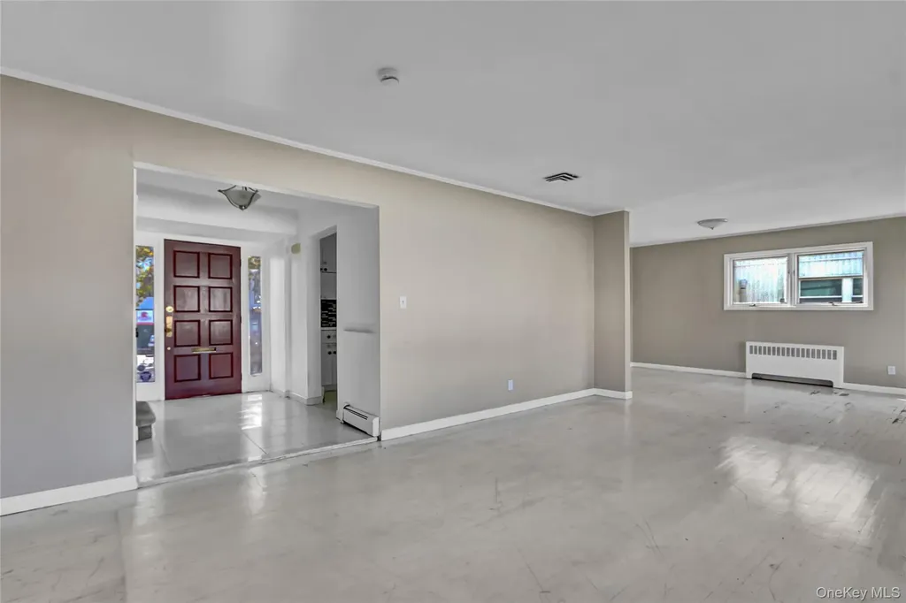 25 Park Circle Cedarhurst NY 11516