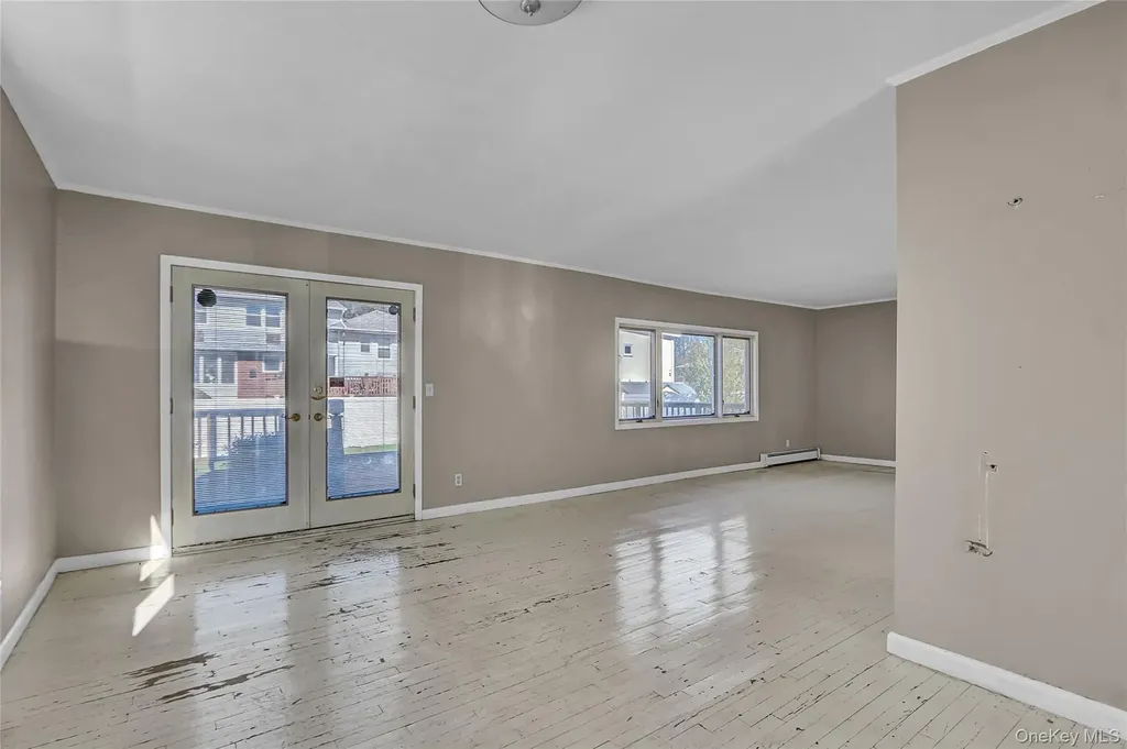 25 Park Circle Cedarhurst NY 11516