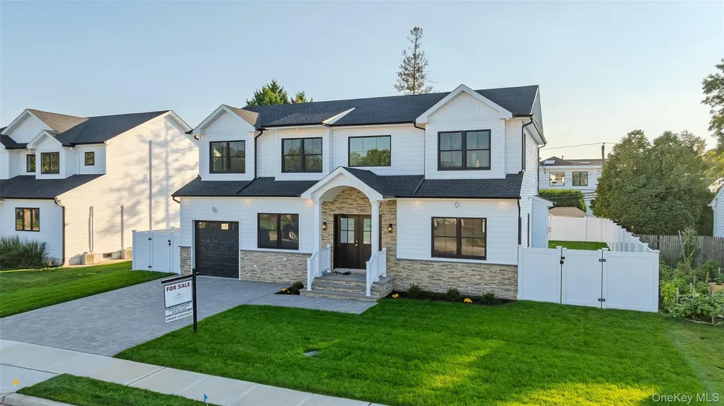 38 Eldorado Boulevard Plainview NY 11803