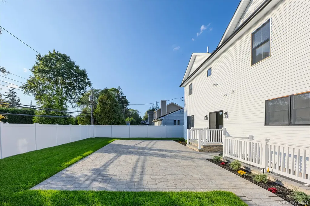 38 Eldorado Boulevard Plainview NY 11803