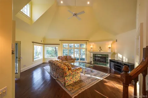 8 Fish Creek Lane Remsenburg NY 11960