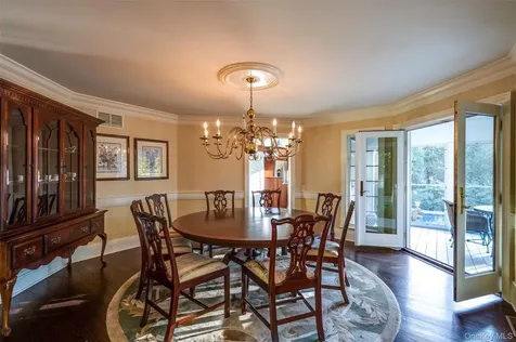 8 Fish Creek Lane Remsenburg NY 11960