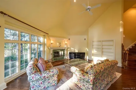 8 Fish Creek Lane Remsenburg NY 11960