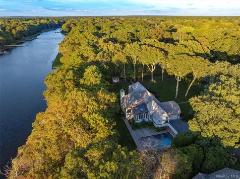 8 Fish Creek Lane Remsenburg NY 11960