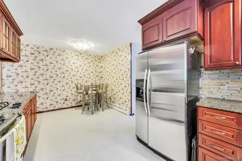 47 Evelyn Court Manorville NY 11949