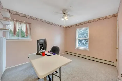 47 Evelyn Court Manorville NY 11949