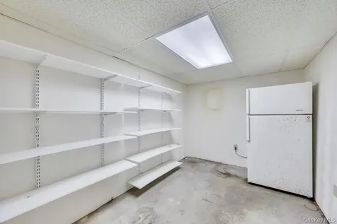 47 Evelyn Court Manorville NY 11949