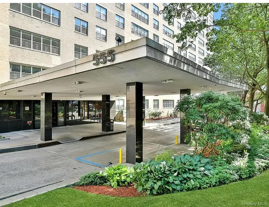 555 Kappock Street Bronx NY 10463